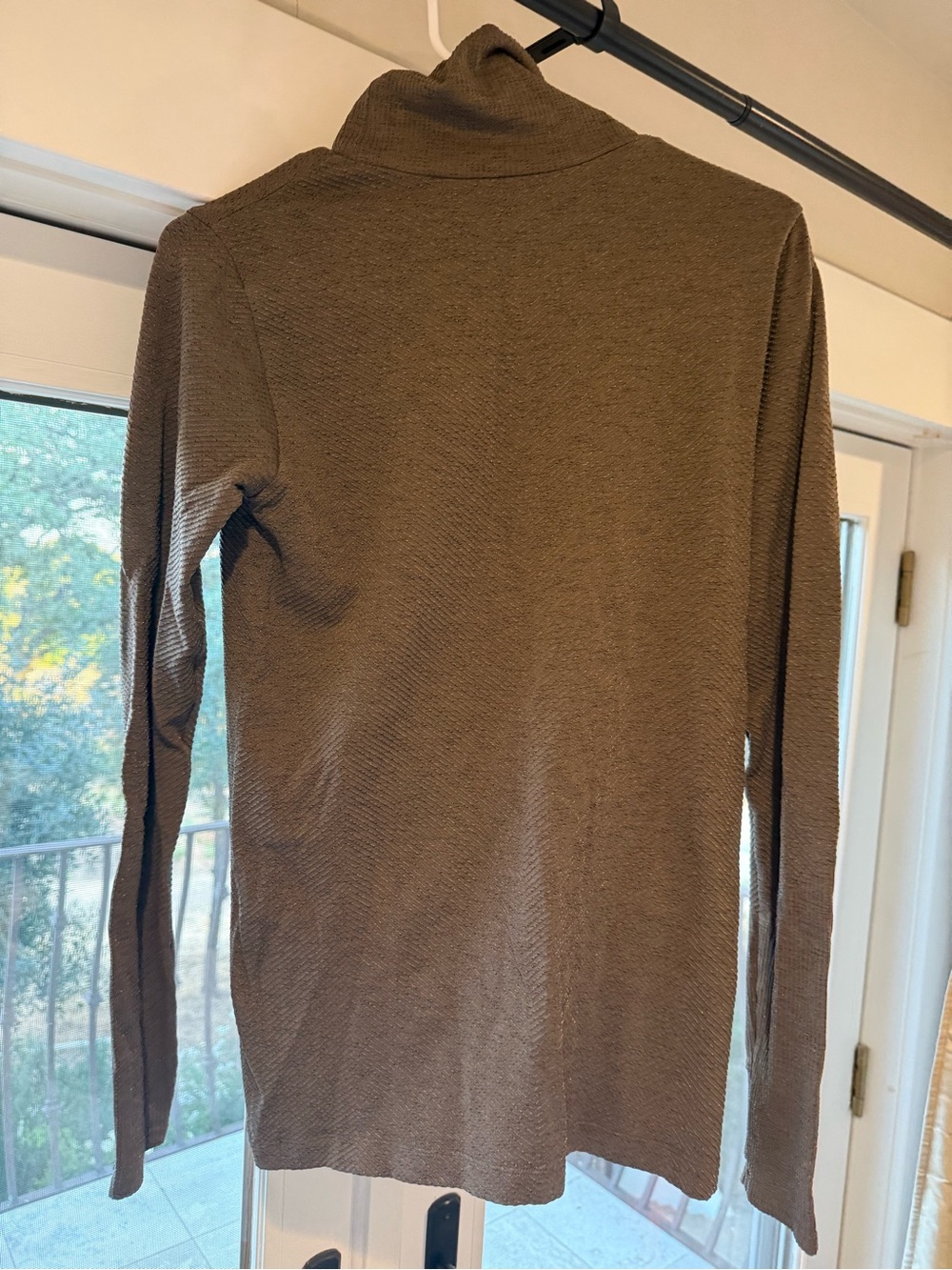 Athleta Women's Brown Long-Sleeve Turtleneck Top